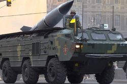 Ukraine dọa phóng tên lửa vào Belarus: Có khả thi?