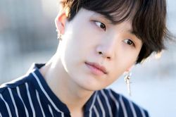 4 thói quen của Suga BTS mà chỉ ARMY tinh ý mới thấy