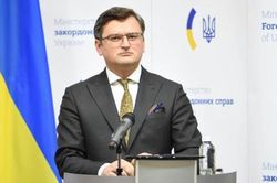 Ukraine thảo luận với NATO về cung cấp vũ khí phòng không hạng nặng