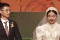 Bị ép chia tay, 10 năm sau cặp đôi kết hôn khiến bố 'tâm phục khẩu phục'