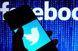 Nga 'cấm cửa' Facebook