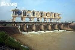 Bảo đảm dòng chảy tối thiểu ở hạ lưu các hồ chứa, đập dâng