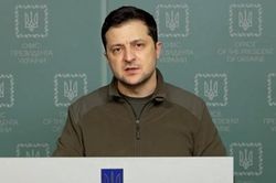 Tổng thống Ukraine Zelensky: Tôi vẫn ở đây