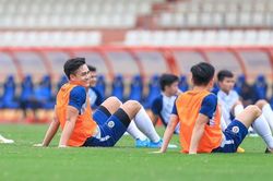 Chốt lịch đấu bù V-League của CLB Hà Nội