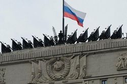 Xung đột Nga-Ukraine: Moscow nối lại hoạt động quân sự, Anh đề xuất sáng kiến 'hạ nhiệt'