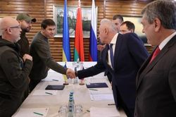 Đàm phán vòng ba Nga - Ukraine có thể tiếp tục vào ngày mai