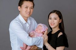 Mối tình đẹp tựa cổ tích giữa Quách Ngọc Tuyên và bà xã kém 16 tuổi