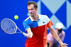 Daniil Medvedev: Chưa thể gác âu lo