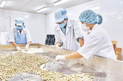 Tháo gỡ vướng mắc để bảo đảm quyền lợi người lao động