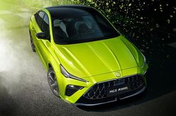 MG5 Scorpio 2022 giá rẻ trình làng, 'xịn sò' hơn MG5 ở Việt Nam