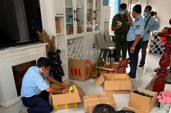 Đột kích thu giữ hàng nghìn hộp kem trắng da dát vàng chưa được phép sản xuất, kinh doanh