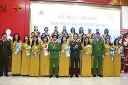 Công an Nghệ An tôn vinh 30 phụ nữ tiêu biểu nhân ngày 8/3