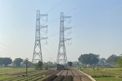 Gỡ 'nút thắt' cho đường dây 500/220 kV Nho Quan-Phủ Lý-Thường Tín