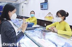 Giá vàng miếng liên tiếp lập kỷ lục