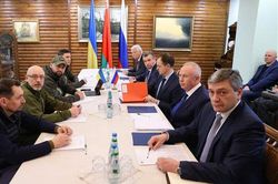 Xung đột Nga - Ukraine gây thiệt hại tầm vĩ mô