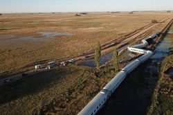Tàu trật bánh, 21 người bị thương ở Argentina
