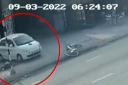 Người đàn ông bỏ lại xe đạp, nghi trộm ô tô đỗ trước sân nhà ở Bình Dương