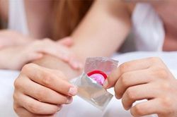 7 lầm tưởng phổ biến về bao cao su