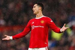Ronaldo nhắm sang PSG nếu rời MU hè này
