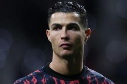 Tin MU 10/3: MU gây bất ngờ với Lewandowski, Juve đàm phán nhanh với Pogba