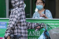Chống dịch 'cởi mở': Có cần thay đổi quy định 5K?