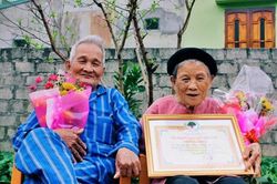 Cụ ông 70 năm nấu ăn, giặt giũ cho vợ: Giá mà người chết trước là tôi