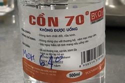 Nhập viện vì uống cồn phòng Covid-19, bác sĩ cảnh báo tuyệt đối không dùng loại này