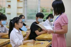 Các trường THPT chuyên 'hot' nhất Hà Nội công bố tuyển sinh lớp 10