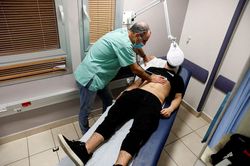 Phát hiện các ca nhiễm biến thể lai 'Deltacron'