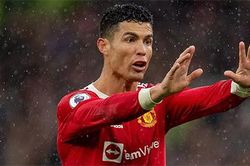 Lương duyên Ronaldo và MU chấm dứt vào cuối mùa giải?