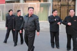 Kim Jong Un: Sẽ phóng vệ tinh theo dõi các hành động 'thù địch' của Hoa Kỳ và đồng minh