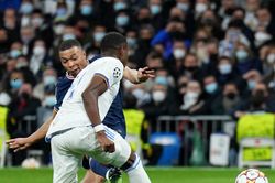 Thể thao Thể thao Benzema lập hattrick, Real ngược dòng kịch tính