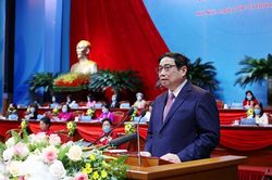 Làm tốt hơn nữa việc chăm lo, bảo vệ quyền và lợi ích hợp pháp, chính đáng của phụ nữ (*)