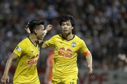 'Phượng trổ hoa nhưng hè chưa đến'