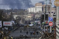 Ukraine nói thiệt hại 100 tỷ USD tài sản bởi cuộc xung đột