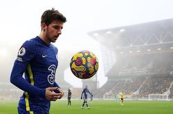 Chelsea thiệt hại hàng trăm triệu bảng từ những đòn trừng phạt nặng nề