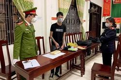 Bắt giữ hai đối tượng vận chuyển hàng ngàn viên ma túy tổng hợp
