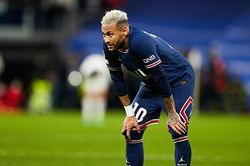 PSG sẽ bán Neymar vào mùa hè 2022