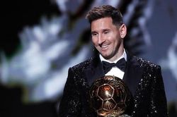 Quả bóng vàng chính thức cải tổ sau chiến thắng tranh cãi của Messi