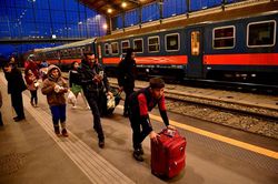 Đông Âu coi người tị nạn Ukraine là lực lượng lao động tiềm năng