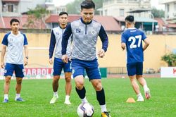 Để Quang Hải ra đi, CLB Hà Nội đánh mất vị thế