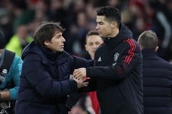 Conte: 'Không có Ronaldo, MU hòa Tottenham cũng khó'
