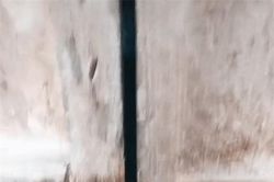 Vì mưu sinh, mẹ đi làm khóa trái cửa để con trong nhà một mình, câu đầu tiên bé nói khi mẹ về khiến tất cả rơi nước mắt