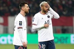 Pochettino và Suarez bảo vệ Messi-Neymar trước làn sóng phản đối