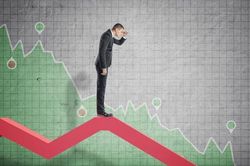 Thiếu thông tin hỗ trợ, VN Index tiếp tục lao dốc
