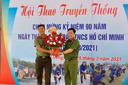 Gương sáng thanh niên Công an làm theo lời Bác