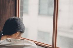 Tôi cần được một lần chạm vào thế giới riêng của con, để con hiểu rằng tôi vẫn luôn ở đó