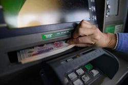 Tiền vẫn được Ngân hàng Nhà nước bơm ra thị trường
