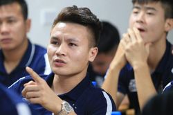 Quang Hải sắp chia tay Hà Nội FC: Chờ bầu Hiển ra tay?