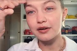 Siêu mẫu Gigi Hadid chia sẻ tips chăm sóc da cho mẹ bỉm sữa